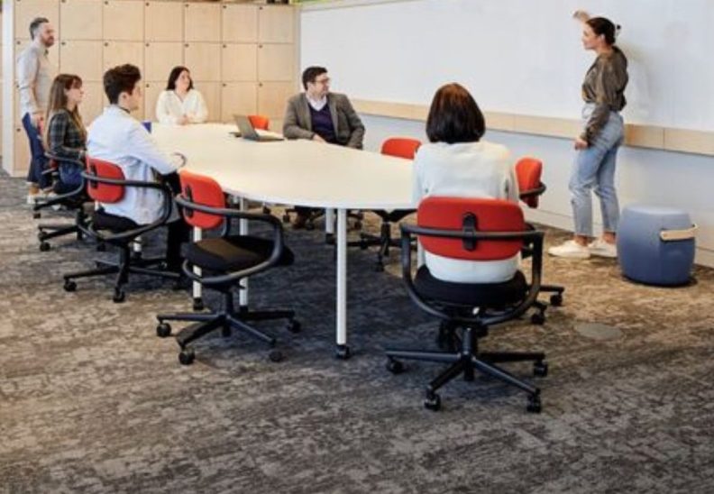 Photo Description of the Article: How To Establish A Business In Vietnam