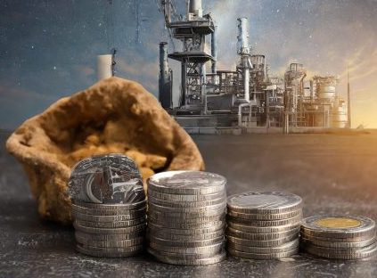 Photo Description of the Article: Consulting and Drafting Investment Cooperation Contracts