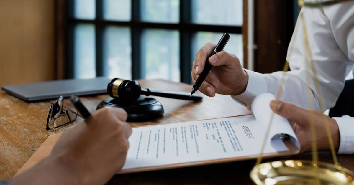 Navigating Business Contracts: Legal Protection for Your Company
